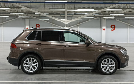 Volkswagen Tiguan II, 2020 год, 2 382 000 рублей, 5 фотография