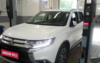 Mitsubishi Outlander III рестайлинг 3, 2018 год, 1 699 000 рублей, 1 фотография