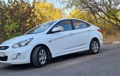 Hyundai Solaris II рестайлинг, 2013 год, 940 000 рублей, 1 фотография