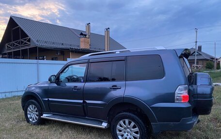 Mitsubishi Pajero IV, 2007 год, 1 280 000 рублей, 3 фотография
