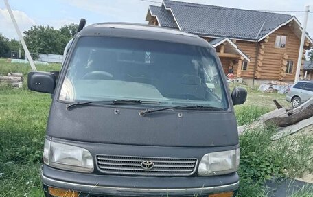 Toyota HiAce H100, 1995 год, 350 000 рублей, 3 фотография
