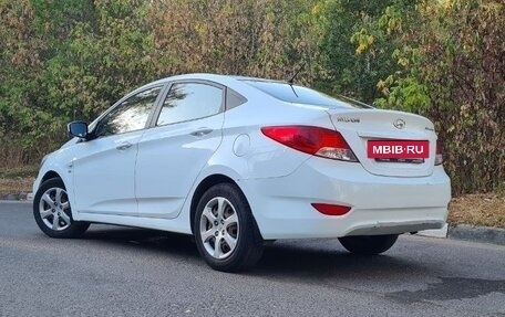 Hyundai Solaris II рестайлинг, 2013 год, 940 000 рублей, 6 фотография