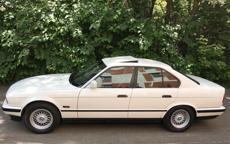BMW 5 серия, 1989 год, 1 550 000 рублей, 3 фотография
