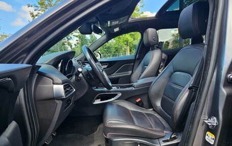 Jaguar F-Pace, 2019 год, 4 300 000 рублей, 20 фотография
