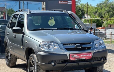 Chevrolet Niva I рестайлинг, 2017 год, 720 000 рублей, 3 фотография
