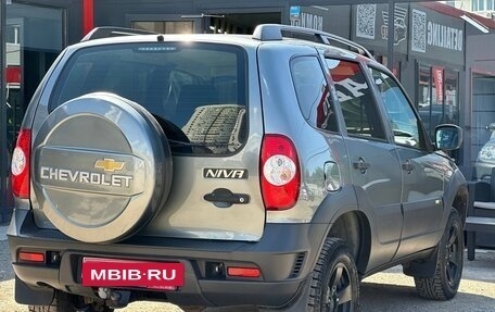 Chevrolet Niva I рестайлинг, 2017 год, 720 000 рублей, 15 фотография