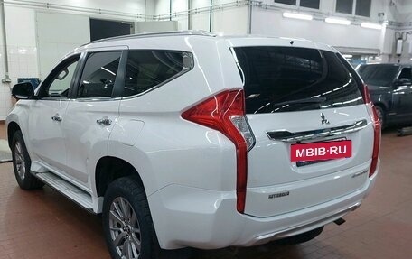 Mitsubishi Pajero Sport III рестайлинг, 2018 год, 2 149 000 рублей, 10 фотография