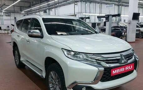 Mitsubishi Pajero Sport III рестайлинг, 2018 год, 2 149 000 рублей, 18 фотография