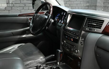 Lexus LX III, 2007 год, 3 250 000 рублей, 13 фотография