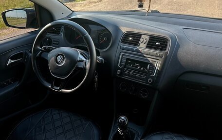 Volkswagen Polo VI (EU Market), 2016 год, 1 300 000 рублей, 7 фотография