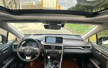 Lexus RX IV рестайлинг, 2021 год, 3 670 000 рублей, 6 фотография