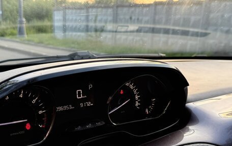 Peugeot 2008 II, 2014 год, 895 000 рублей, 11 фотография