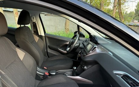 Peugeot 2008 II, 2014 год, 895 000 рублей, 9 фотография