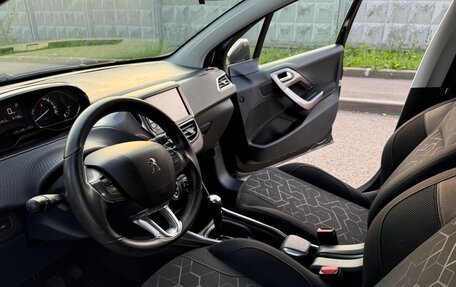 Peugeot 2008 II, 2014 год, 895 000 рублей, 6 фотография