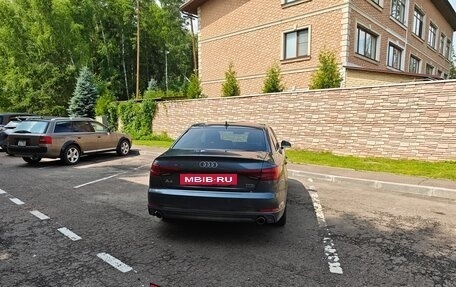 Audi A4, 2016 год, 2 500 000 рублей, 4 фотография