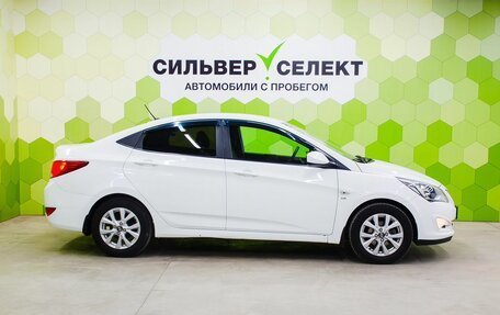 Hyundai Solaris II рестайлинг, 2016 год, 1 050 000 рублей, 8 фотография