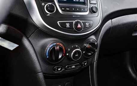 Hyundai Solaris II рестайлинг, 2016 год, 1 050 000 рублей, 20 фотография