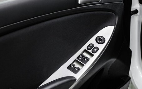 Hyundai Solaris II рестайлинг, 2016 год, 1 050 000 рублей, 22 фотография