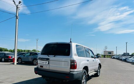 Toyota Land Cruiser 100 рестайлинг 2, 2005 год, 2 799 000 рублей, 6 фотография