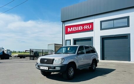 Toyota Land Cruiser 100 рестайлинг 2, 2005 год, 2 799 000 рублей, 2 фотография
