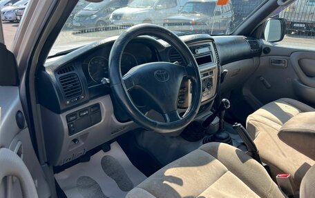 Toyota Land Cruiser 100 рестайлинг 2, 2005 год, 2 799 000 рублей, 10 фотография
