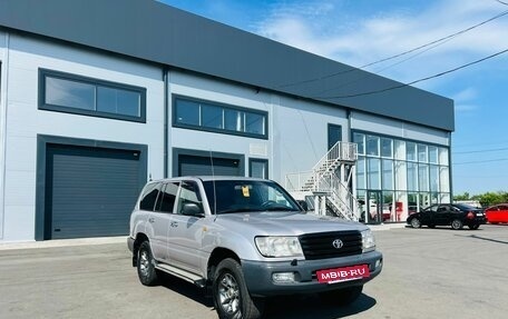 Toyota Land Cruiser 100 рестайлинг 2, 2005 год, 2 799 000 рублей, 8 фотография