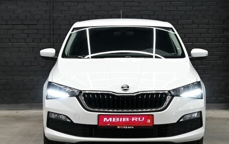 Skoda Rapid II, 2022 год, 1 600 000 рублей, 2 фотография