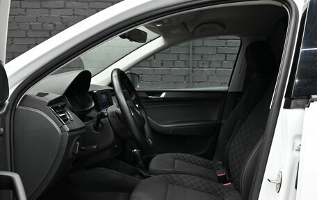 Skoda Rapid II, 2022 год, 1 600 000 рублей, 10 фотография
