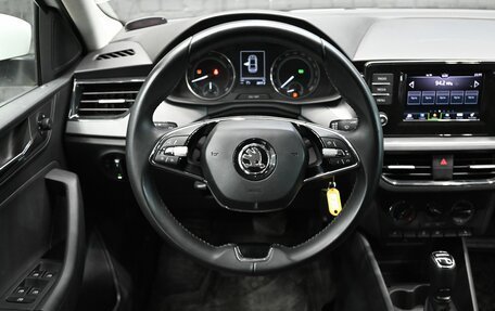 Skoda Rapid II, 2022 год, 1 600 000 рублей, 14 фотография