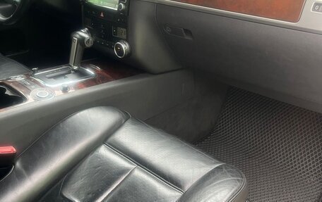 Volkswagen Touareg III, 2008 год, 859 000 рублей, 10 фотография