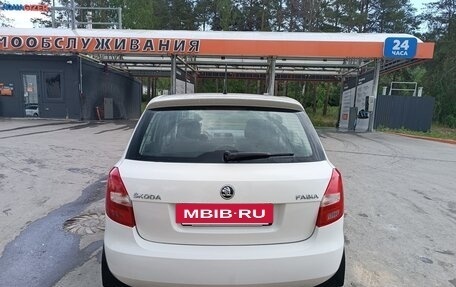 Skoda Fabia II, 2013 год, 870 000 рублей, 5 фотография