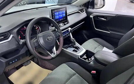 Toyota RAV4, 2022 год, 1 950 596 рублей, 11 фотография
