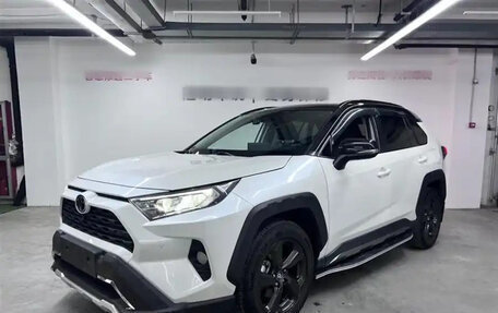 Toyota RAV4, 2022 год, 1 950 596 рублей, 1 фотография