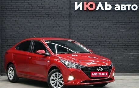Hyundai Solaris II рестайлинг, 2021 год, 1 300 000 рублей, 3 фотография