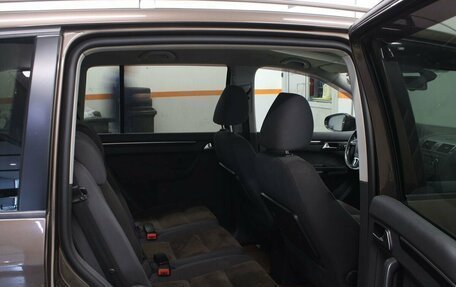 Volkswagen Touran III, 2011 год, 859 000 рублей, 17 фотография