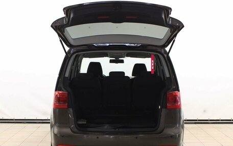 Volkswagen Touran III, 2011 год, 859 000 рублей, 18 фотография