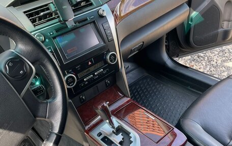Toyota Camry, 2012 год, 2 000 000 рублей, 6 фотография