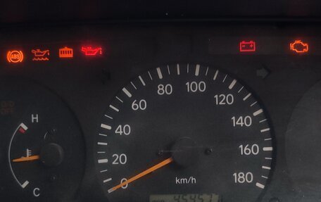Toyota HiAce H100, 2002 год, 850 000 рублей, 9 фотография