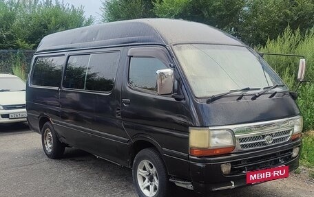 Toyota HiAce H100, 2002 год, 850 000 рублей, 2 фотография