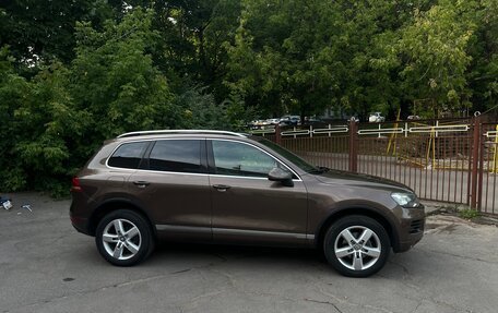 Volkswagen Touareg III, 2011 год, 1 950 000 рублей, 9 фотография