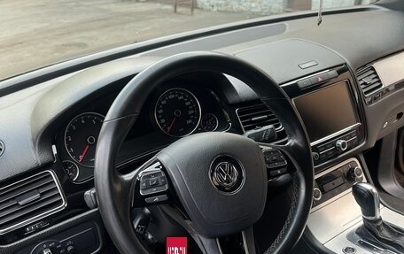 Volkswagen Touareg III, 2011 год, 1 950 000 рублей, 19 фотография