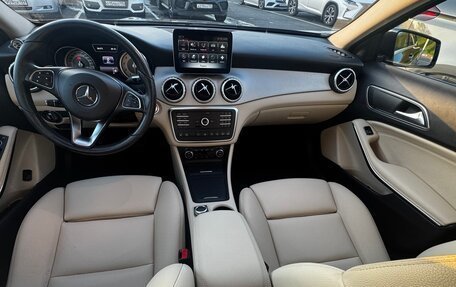 Mercedes-Benz GLA, 2016 год, 2 250 000 рублей, 10 фотография