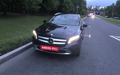 Mercedes-Benz GLA, 2016 год, 2 250 000 рублей, 13 фотография