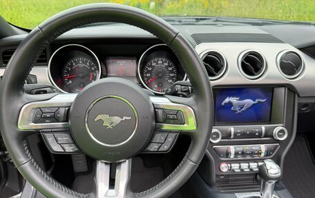 Ford Mustang VI рестайлинг, 2021 год, 4 500 000 рублей, 26 фотография