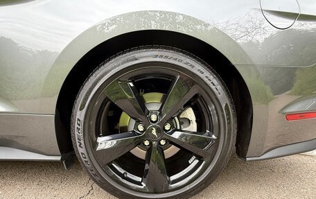Ford Mustang VI рестайлинг, 2021 год, 4 500 000 рублей, 30 фотография