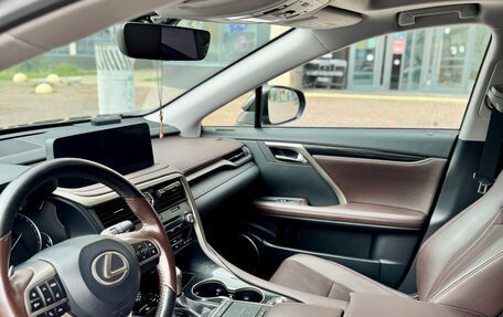 Lexus RX IV рестайлинг, 2020 год, 5 900 000 рублей, 10 фотография