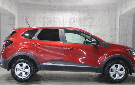 Renault Kaptur I рестайлинг, 2020 год, 1 575 000 рублей, 4 фотография