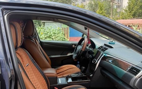 Toyota Camry, 2016 год, 1 700 000 рублей, 4 фотография
