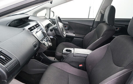 Toyota Prius Alpha I (ZVW40/41), 2016 год, 1 629 000 рублей, 14 фотография
