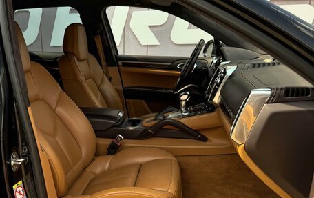 Porsche Cayenne III, 2013 год, 2 625 000 рублей, 11 фотография